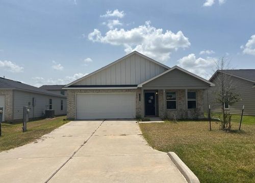 15690 Briar Forest Dr, Conroe, TX, 77306-2038 | Card Image