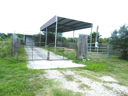 729 17th St, Dickinson, TX, 77539-2706 | Card Image