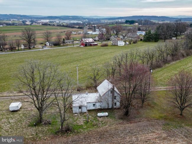 2101 Kramer Mill Rd, House other with 3 bedrooms, 2 bathrooms and null parking in STEVENS PA | Image 14