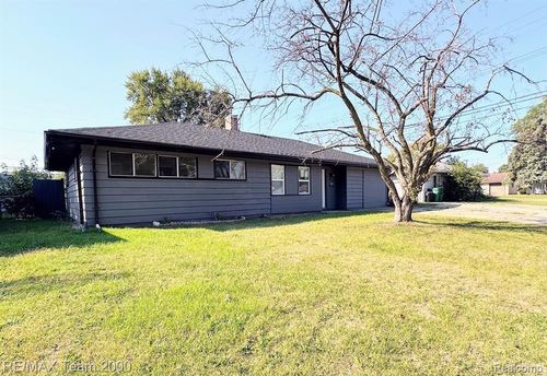 316 Lytle Pl, Garden City, MI, 48135-2642 | Card Image
