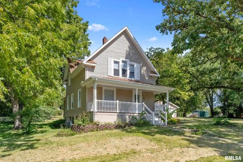 16 2nd St, Matherville, IL, 61263-9001 | Card Image