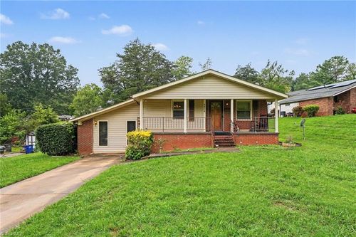 4304 N Jasmin Court, Winston-Salem, NC, 27105 | Card Image