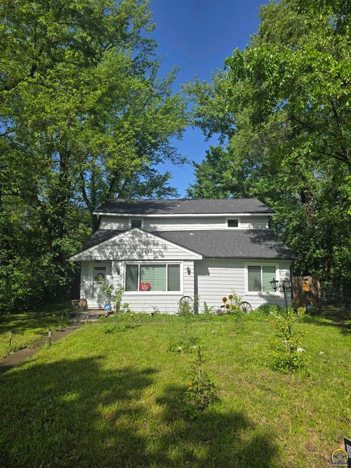 1219 Brook St, Lawrence, KS, 66044-3621 | Card Image