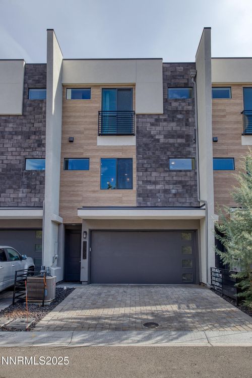 2562 River Hatchling Ln, Reno, NV, 89503-5381 | Card Image