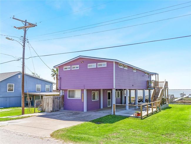 327 Bayshore Dr, House other with 3 bedrooms, 3 bathrooms and null parking in Palacios TX | Image 34