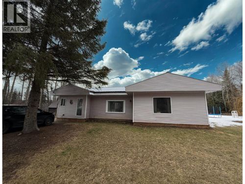 3925 Aird Rd, Quesnel, BC, V2J6V8 | Card Image