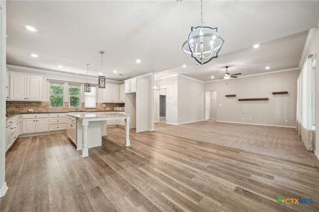 4049 Hickory Forrest Dr, Home with 3 bedrooms, 3 bathrooms and null parking in Seguin TX | Image 10
