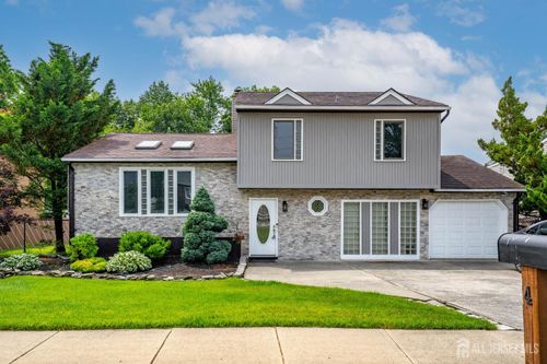 4 Patricia Avenue, Edison, NJ, 08837 | Card Image