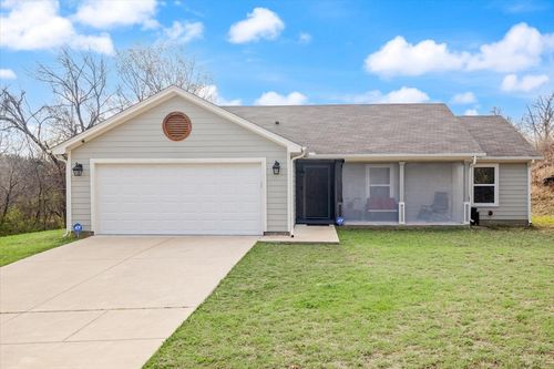 512 Alameda Rd, Azle, TX, 76020-4206 | Card Image