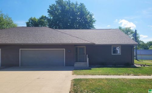 208 Franklin St, Sanborn, IA, 51248-7723 | Card Image