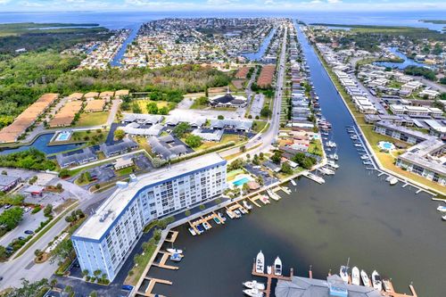 204-4939 Floramar Ter, NEW PORT RICHEY, FL, 34652-3303 | Card Image