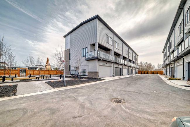 501 - 8155 8th Ave, Townhouse with 3 bedrooms, 3 bathrooms and 2 parking in Calgary AB | Image 45