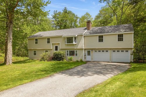 16 Jana Ln, Stratham, NH, 03885-2150 | Card Image