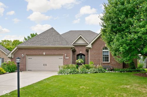 7072 English Oak Dr, Noblesville, IN, 46062-7536 | Card Image