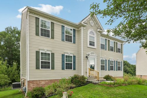 304 Maplewood Ln, Imperial, PA, 15126-1404 | Card Image