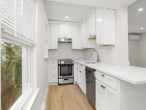 apt-2r-21 Holcomb Ave, Stamford, CT, 06906-2424 | Card Image