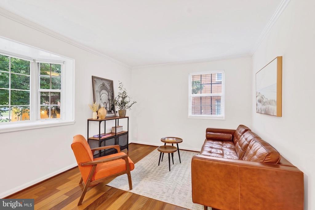 Residential in FALLS CHURCH 3
