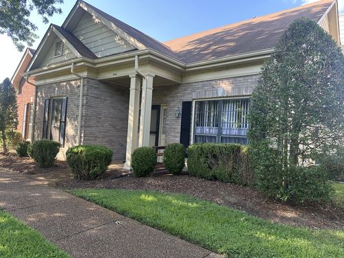 8616 Sawyer Brown Rd, Nashville, TN, 37221-2473 | Card Image