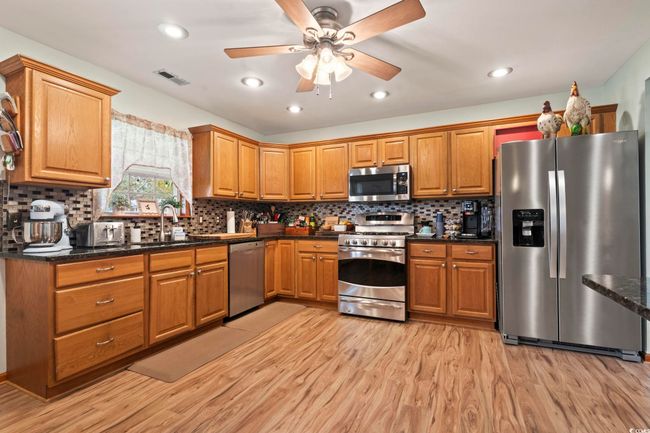 390 Boundary Ave, House other with 5 bedrooms, 4 bathrooms and 8 parking in Murrells Inlet SC | Image 7