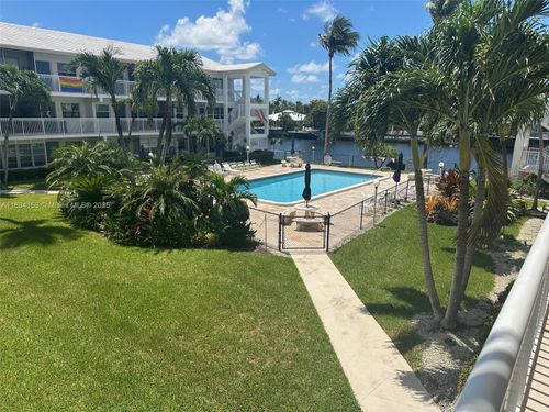 apt-210-1152 Nw 30th Ct, Wilton Manors, FL, 33311-2240 | Card Image