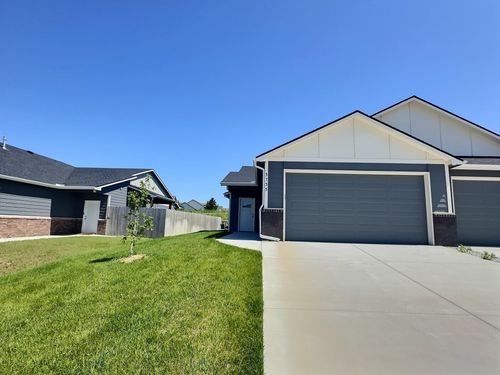 5755 Bristol St, Wichita, KS, 67220-6603 | Card Image