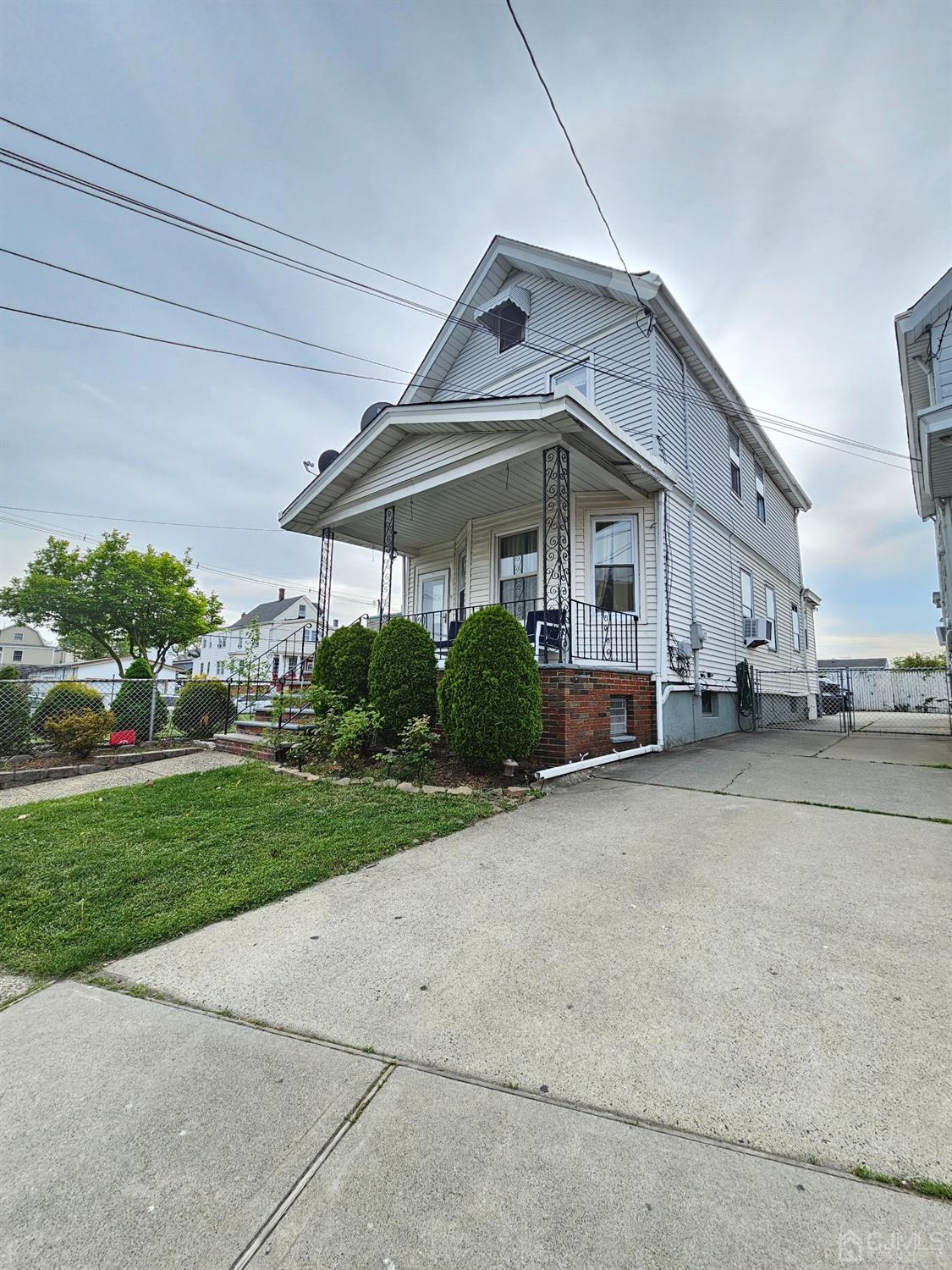 Cornell St, Perth Amboy, NJ 08861