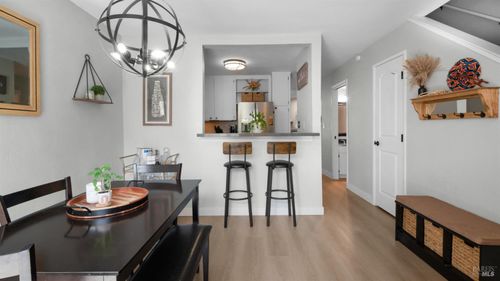 28-100 Marin Center Dr, San Rafael, CA, 94903-2711 | Card Image