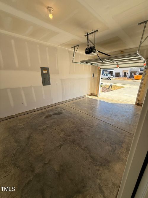 1060 Winding Spg, Mebane, NC, 27302 | Card Image