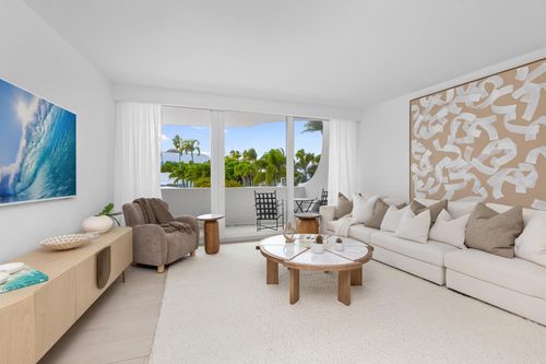 apt-216-130 Sunrise Ave, Palm Beach, FL, 33480-3956 | Card Image