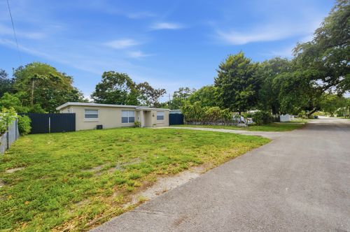 6328 Arthur St, Hollywood, FL, 33024-5910 | Card Image