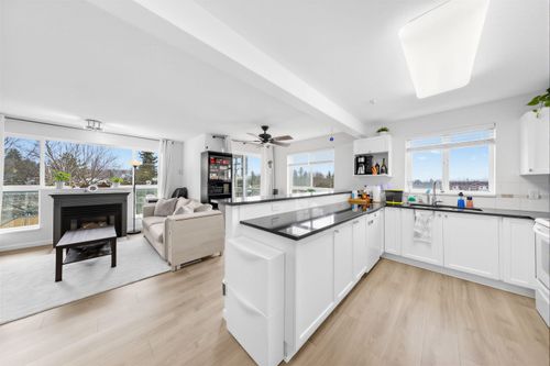 305-6390 196 St, Langley, BC, V2Y1J2 | Card Image