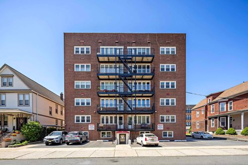 apt-4d-70 W 32nd St, Bayonne, NJ, 07002-2863 | Card Image