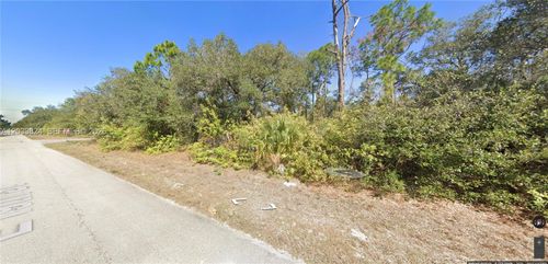 2803 E 19th St, Lehigh Acres, FL, 33972 | Card Image