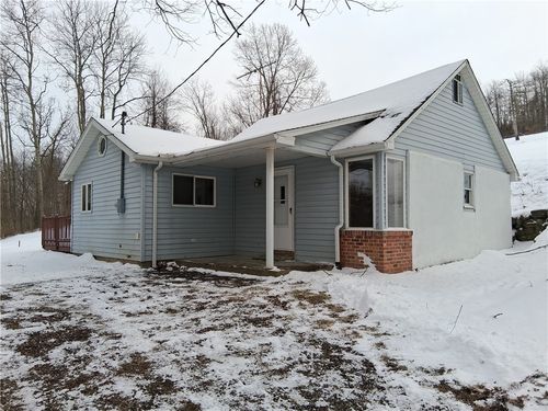 418 Vance Dr, Burgettstown, PA, 15021-9634 | Card Image