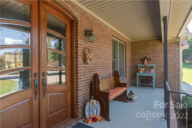 28 Sovereign Ln, House other with 4 bedrooms, 4 bathrooms and null parking in Fairview NC | Image 4