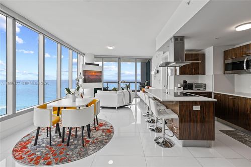 1905-6899 Collins Ave, Miami Beach, FL, 33141-7400 | Card Image