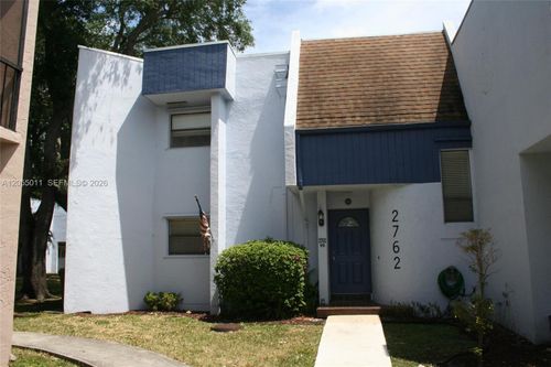 9d-2762 S University Dr, Davie, FL, 33328-1424 | Card Image