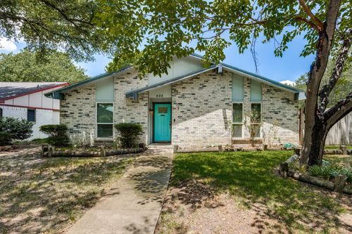 425 Solitude Dr, Garland, TX, 75043-3354 | Card Image