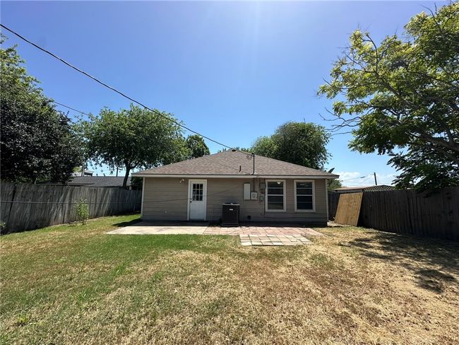 406 Bayview Blvd, House other with 3 bedrooms, 2 bathrooms and 2 parking in Portland TX | Image 33
