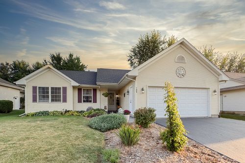 106 Thornhill Dr Sw, Poplar Grove, IL, 61065-8525 | Card Image