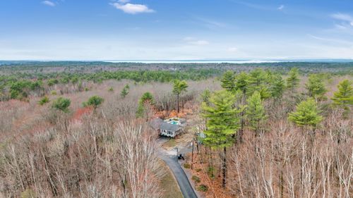 28 Oakledge Hills Road, Raymond, ME, 04071 | Card Image