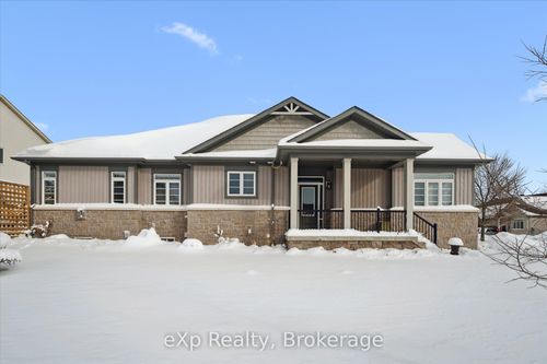 26 Middleton Ave, Fergus, ON, N1M0G2 | Card Image