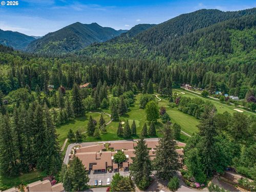 68651 E Bowmans Cir, Welches, OR, 97067-0240 | Card Image