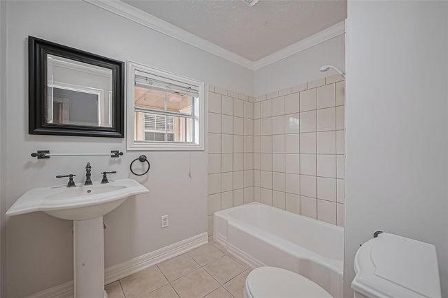 8045 Ridgeview Dr, House other with 3 bedrooms, 2 bathrooms and 1 parking in Houston TX | Image 30