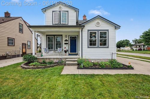 549 Park Dr, Clawson, MI, 48017-1271 | Card Image