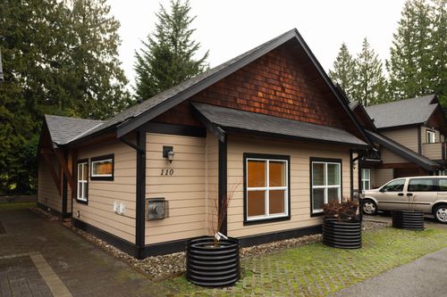 110-518 Shaw Rd, Gibsons, BC, V0N1V8 | Card Image