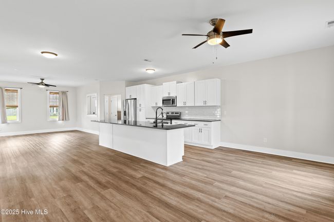 712 Ashley Meadow Ln, House other with 3 bedrooms, 2 bathrooms and 2 parking in Jacksonville NC | Image 11