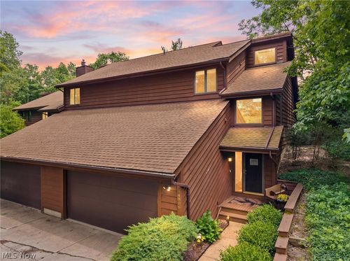 14806 Winding Way, North Royalton, OH, 44133-4317 | Card Image