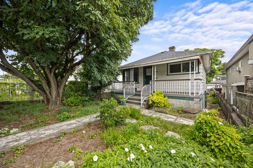 4736 Knight St, Vancouver, BC, V5N3N2 | Card Image