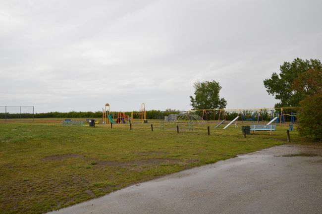 255 1 Ave W, Home with 0 bedrooms, 0 bathrooms and null parking in Hussar AB | Image 4